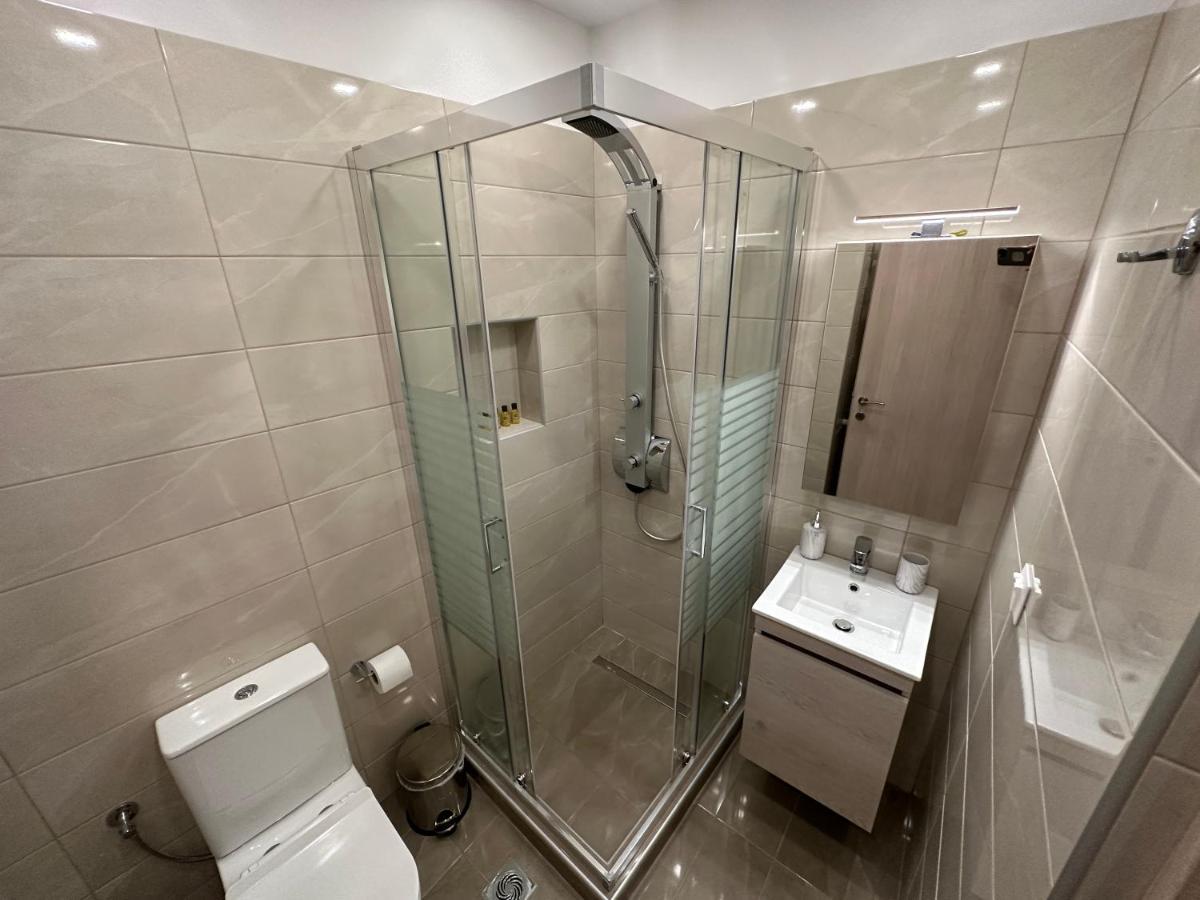 Jj Volos Luxury Center Home Exterior photo