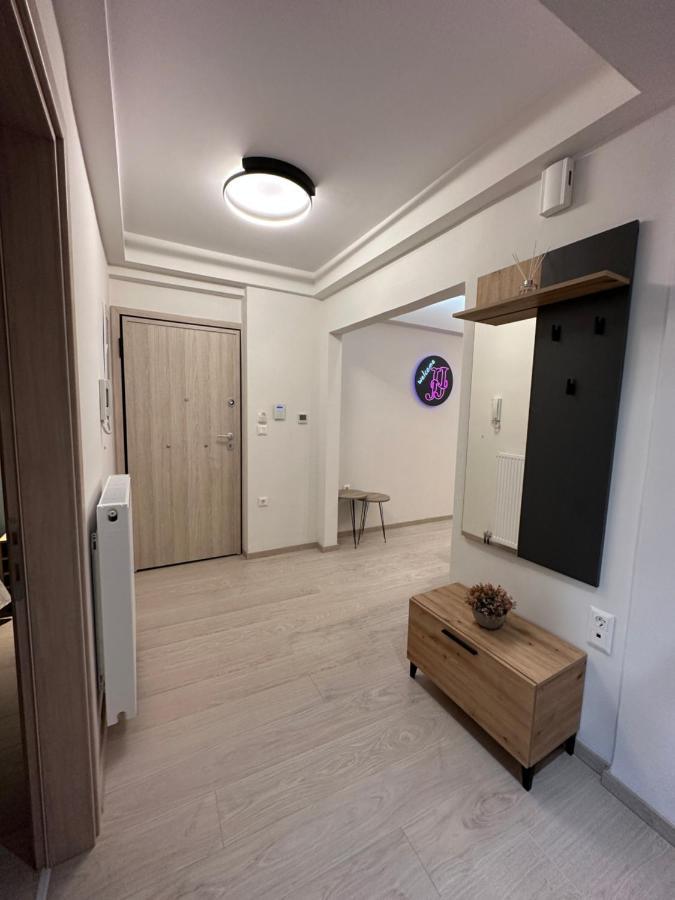 Jj Volos Luxury Center Home Exterior photo